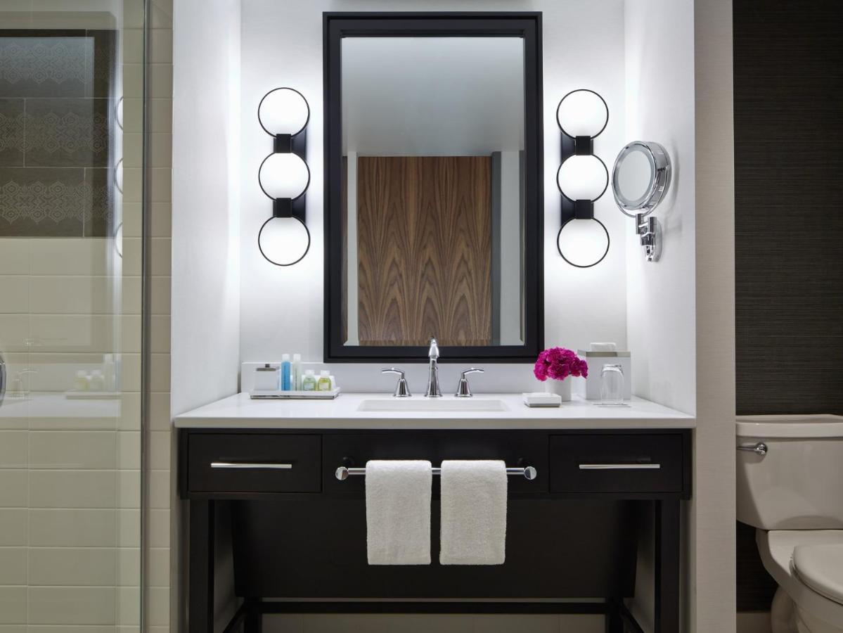 Loews Hotel 4*